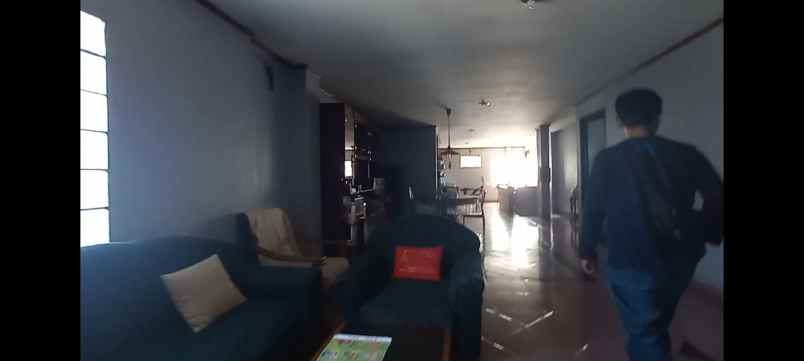 dijual rumah setiabudi