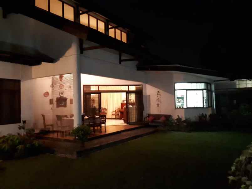dijual rumah setiabudi sayap