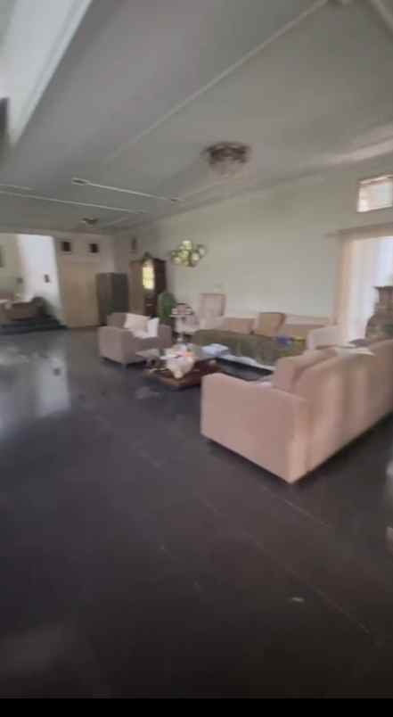 dijual rumah setra murni