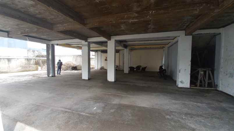 dijual rumah setrasari setraindah