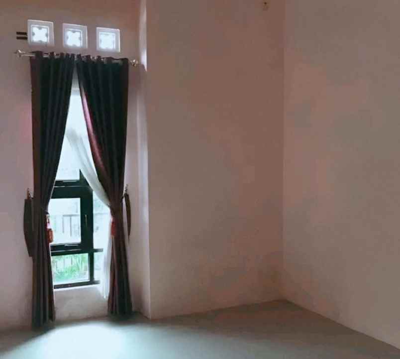 dijual rumah siap huni di bulusan tembalang semarang