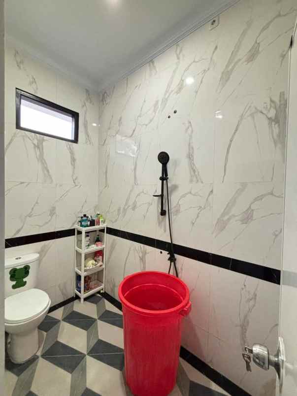 dijual rumah siap huni rapi furnish di jagakarsa