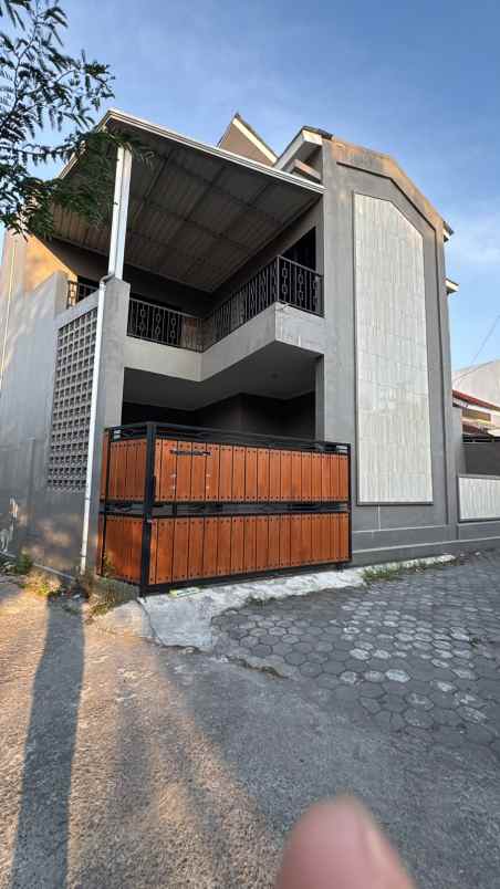 dijual rumah sidoarum