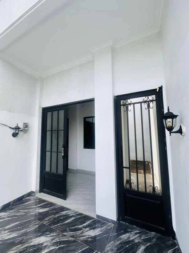 dijual rumah sidoarum godean