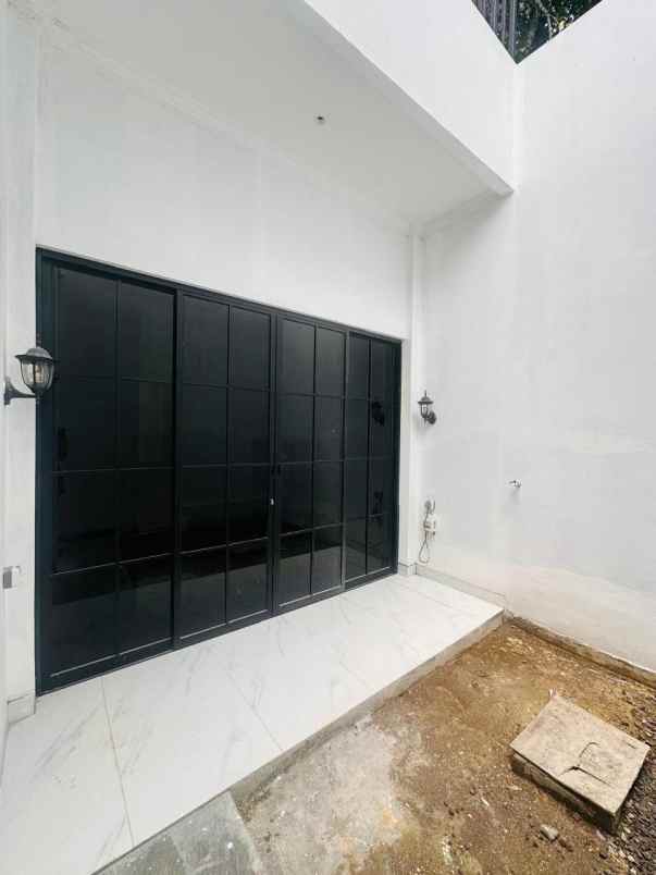 dijual rumah sidoarum godean