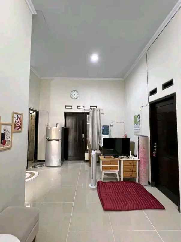 dijual rumah sidomoyo
