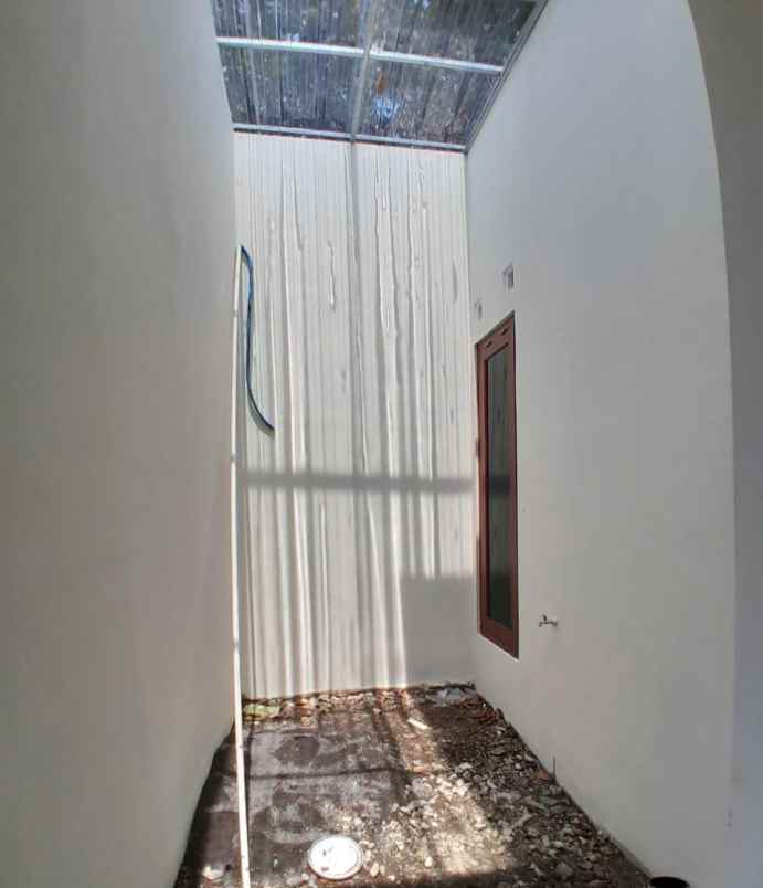 dijual rumah sidomoyo