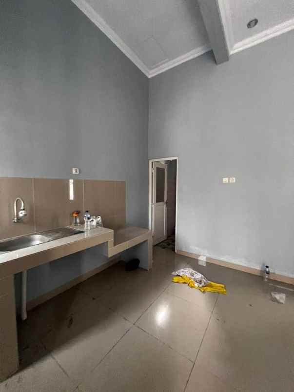 dijual rumah sidomoyo kec godean kab