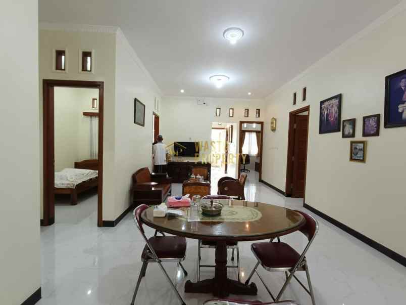 dijual rumah sitimulyo