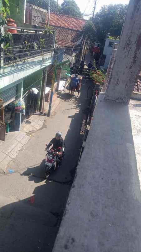 dijual rumah situsaeur bojongloa kidul