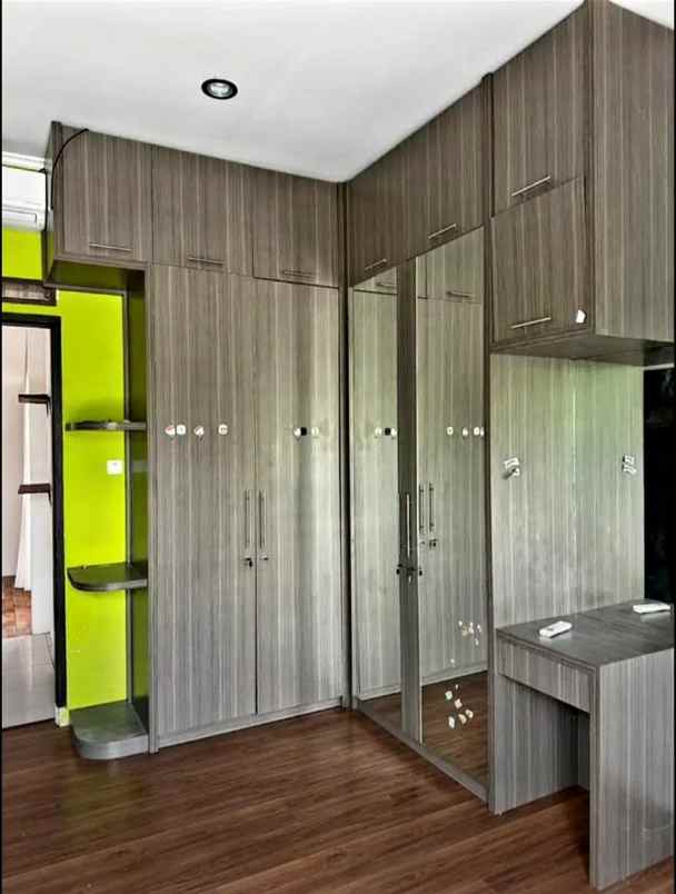 dijual rumah strategis di arcamanik kota bandung