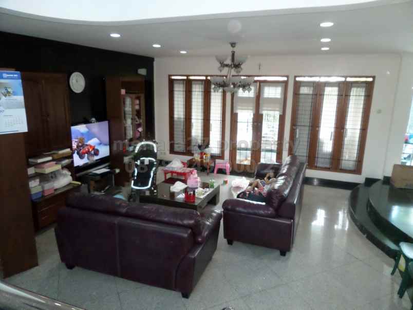 dijual rumah sukajadi