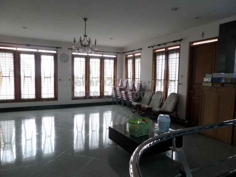 dijual rumah sukajadi