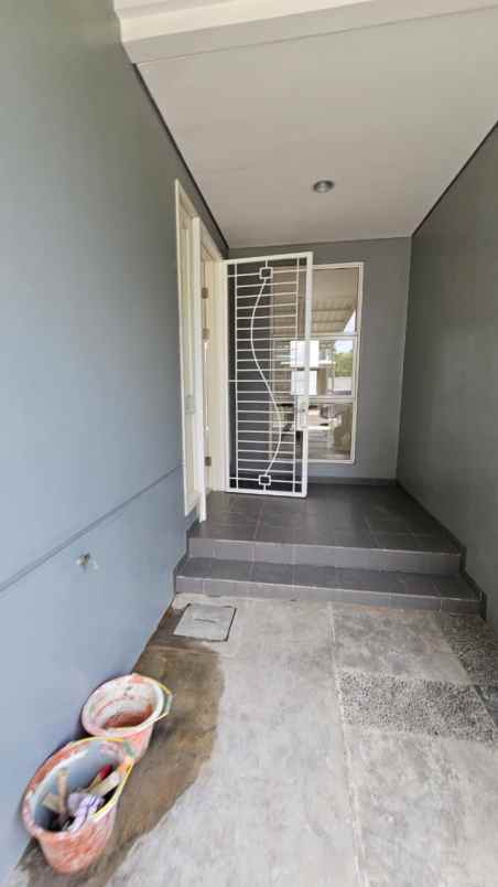 dijual rumah suvarna sutera cluster bahana