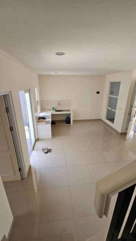 dijual rumah suvarna sutera cluster bahana