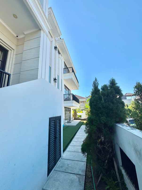 dijual rumah taman golf citraland