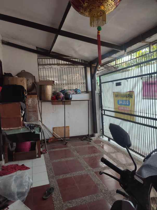 dijual rumah taman kopo indah i