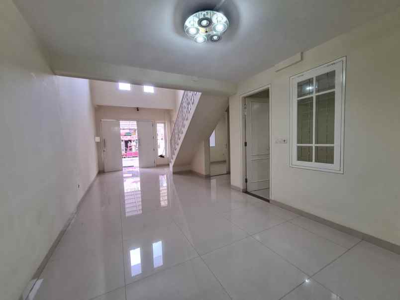 dijual rumah taman mutiara