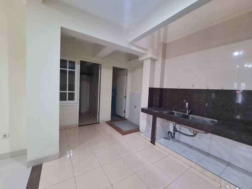dijual rumah taman mutiara