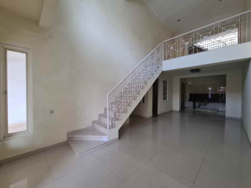 dijual rumah taman mutiara