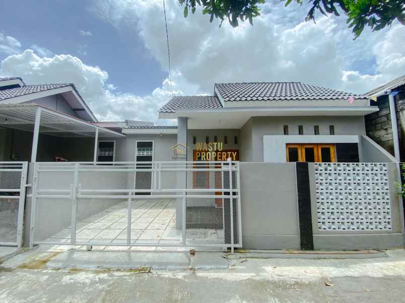 dijual rumah tamanmartani kec kalasan