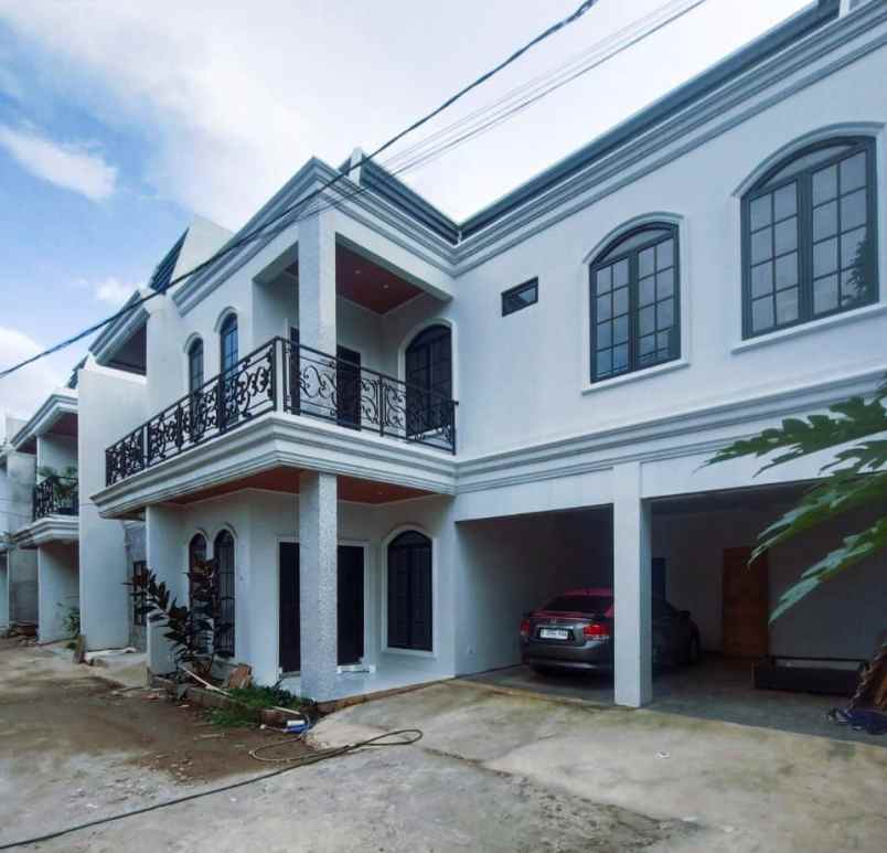 dijual rumah tapos