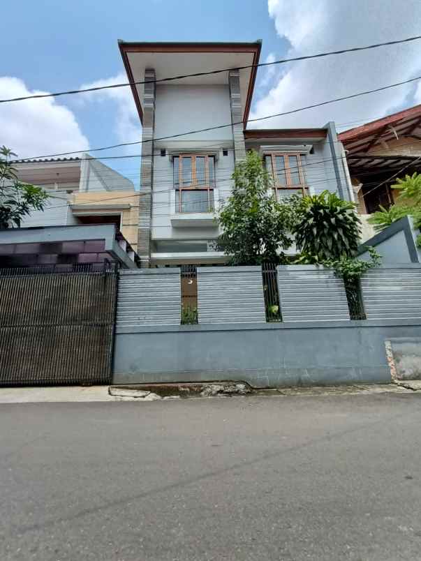 dijual rumah tebet