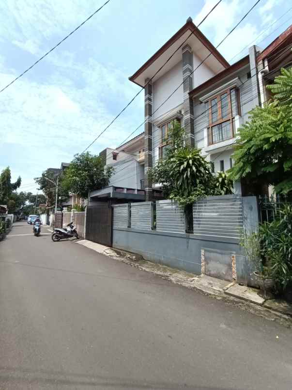 dijual rumah tebet