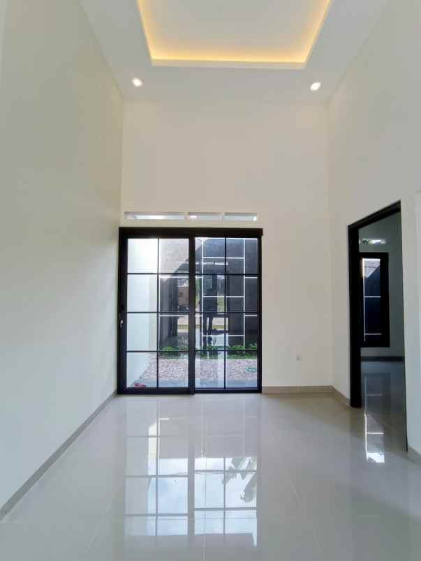 dijual rumah tonggalan