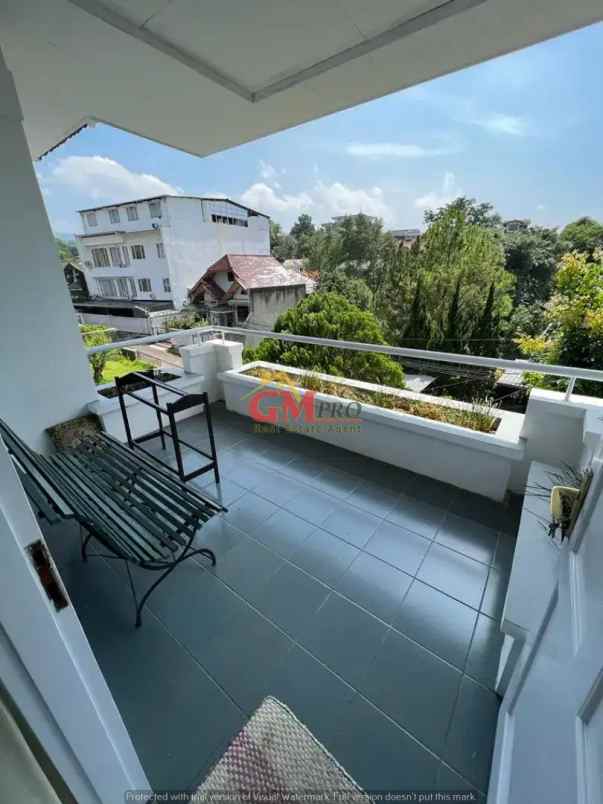 dijual rumah tubagus ismail