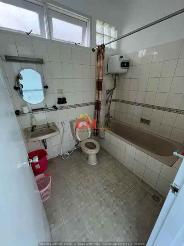 dijual rumah tubagus ismail