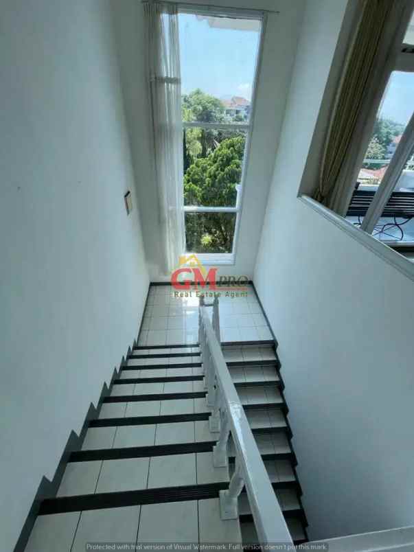 dijual rumah tubagus ismail