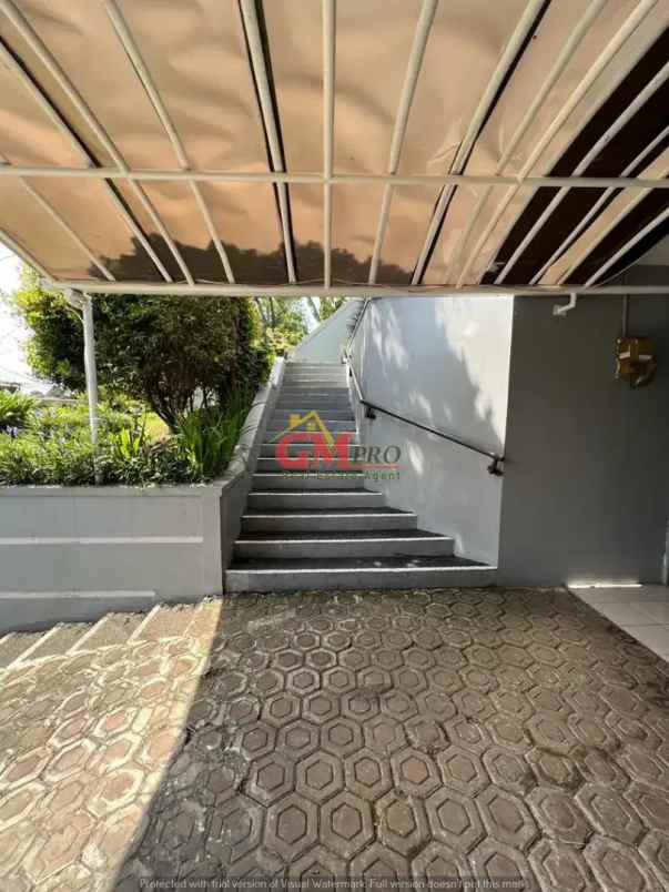 dijual rumah tubagus ismail