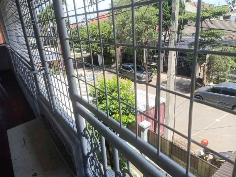 dijual rumah tubagus ismail dago bandung