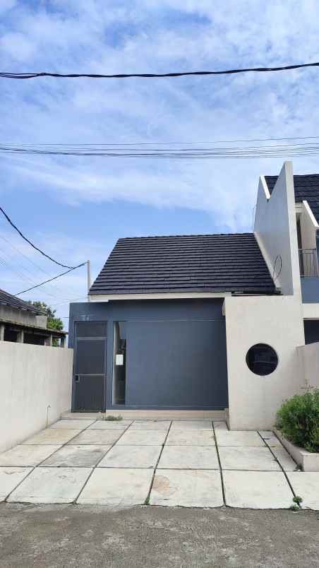 dijual rumah villa hegar townhouse cikoneng