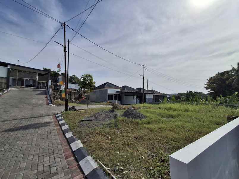 dijual rumah watualangkah ambarketawang
