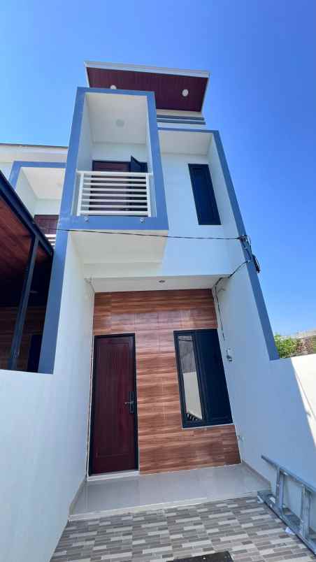 dijual rumah wisma tirto agung