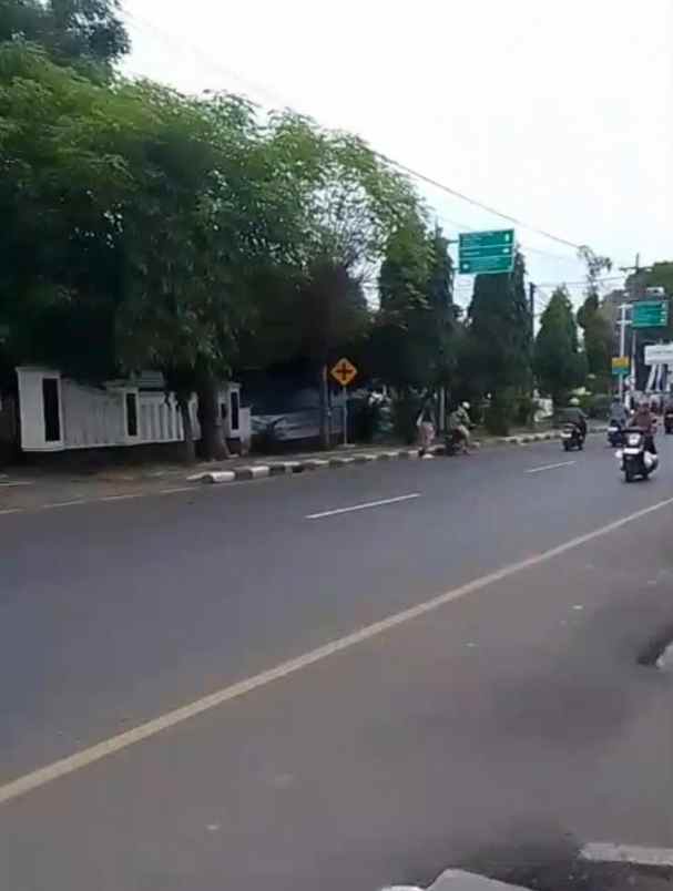 dijual tanah jaln raya ottista