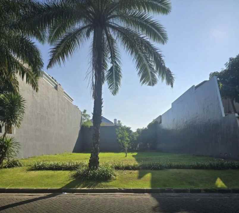 dijual tanah pakuwon city