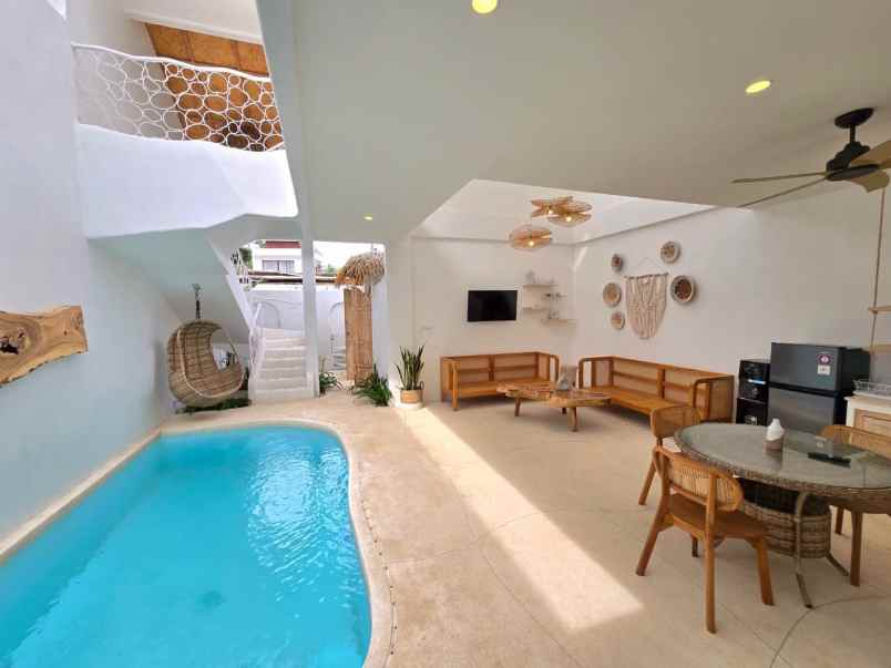 dijual villa jalan raya uluwatu pecatu