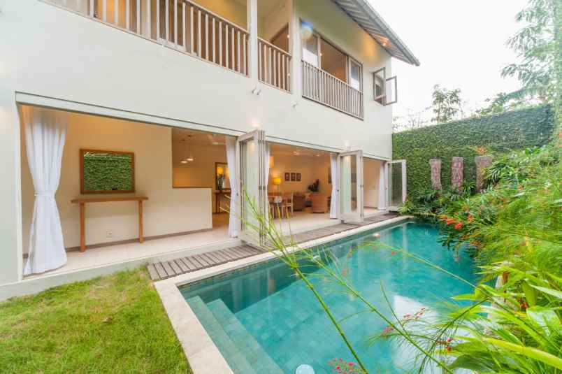 dijual villa jimbaran badung bali
