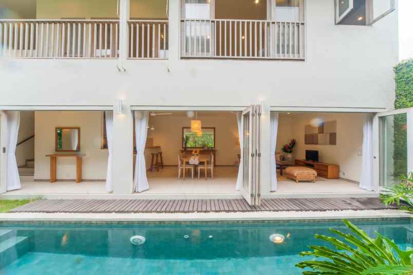 dijual villa jimbaran badung bali