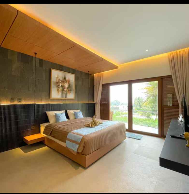 dijual villa pandowoharjo