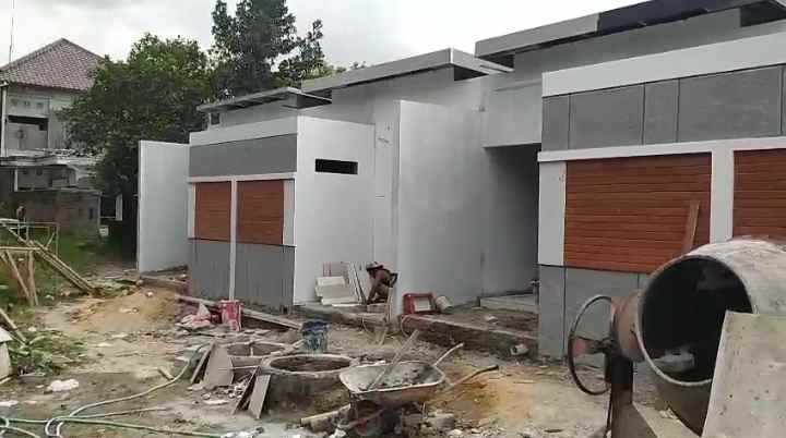 dijual villa puri kanindya