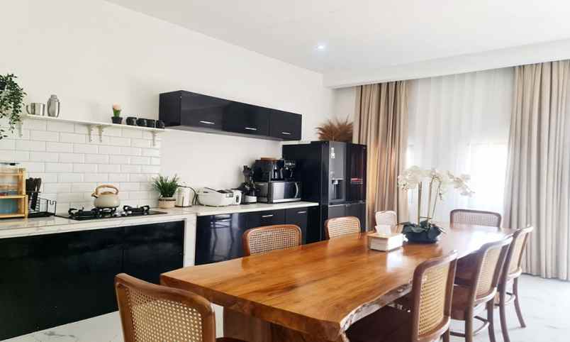 dijual villa raya banjaran pangalengan