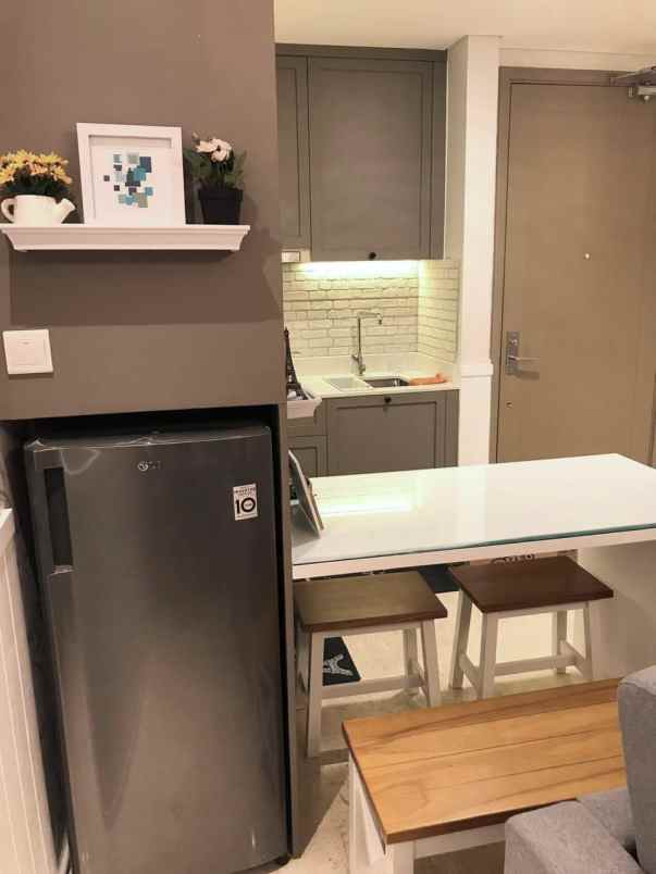 disewakan apartemen gold coast pik