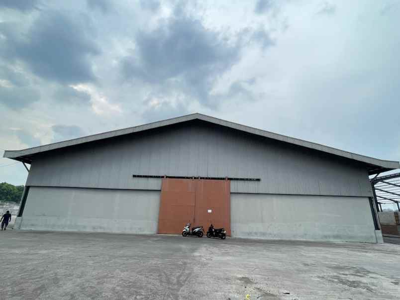disewakan gudang di surabaya
