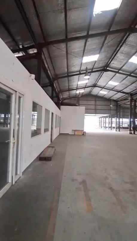 disewakan ruko gudang kantor delta silicon cikarang