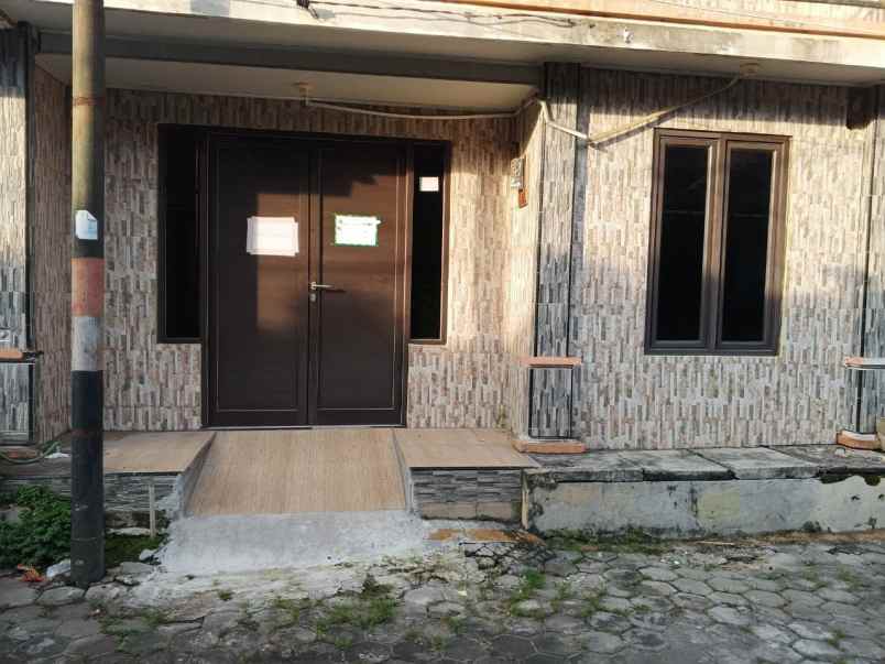 disewakan rumah 2 lantai dekat tol cilegon timur