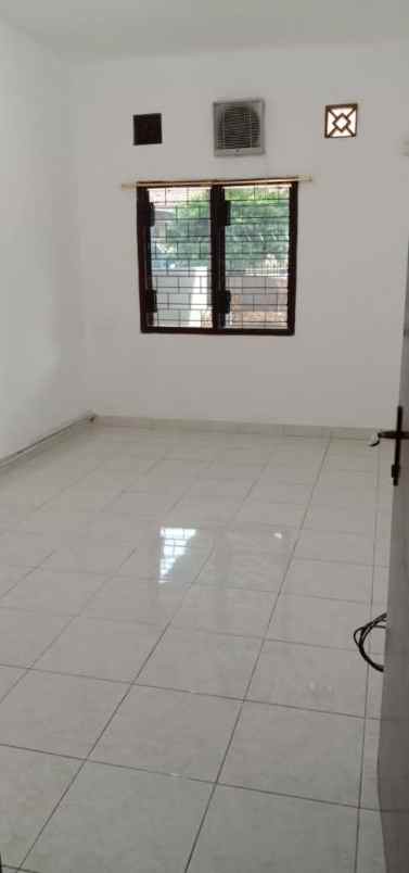 disewakan rumah darmo harapn indah tandes